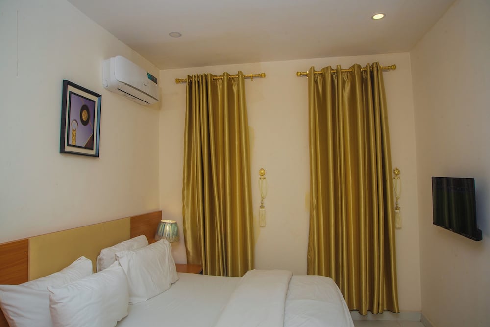 Deluxe Room - Photo 2