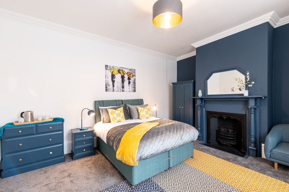 Standard Double Room, Shared Bathroom, City View