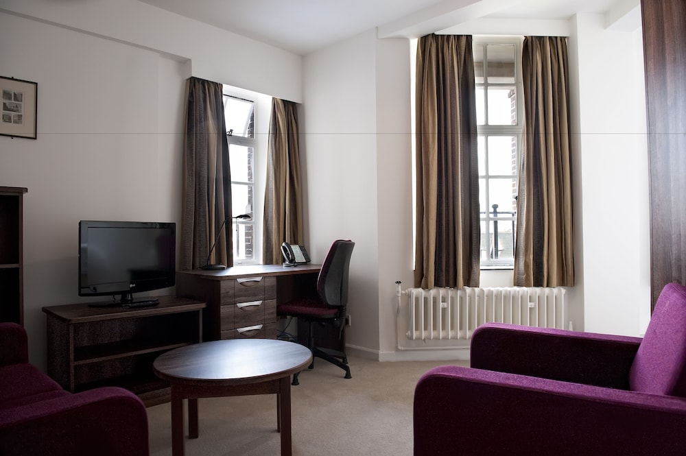 Classic Double Room, Ensuite photo 2