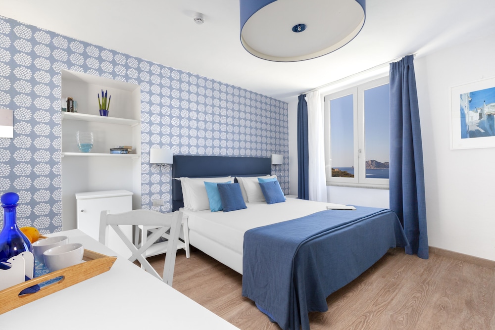 Classic Double Room, Sea View photo 3