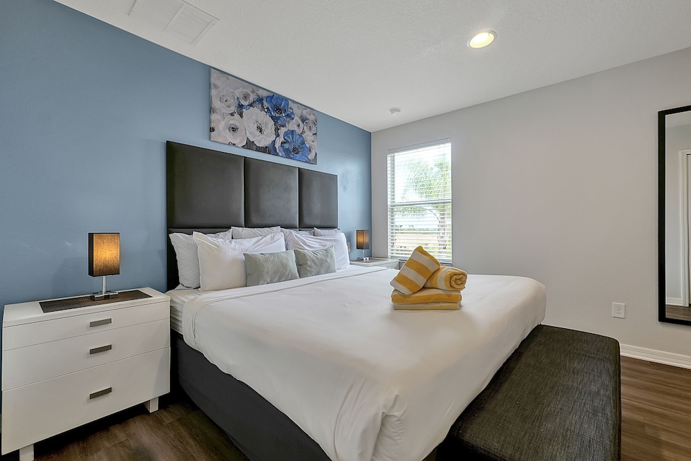 Standard Townhome, 3 Bedrooms, Hot Tub - Photo 3