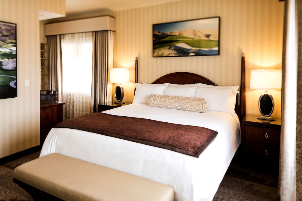 Paramount Suite - Photo 2