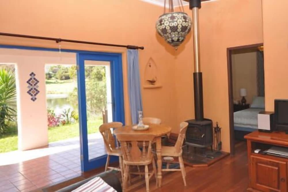 Standard Suite, 2 Bedrooms, Non Smoking, Kitchenette (Smoky Paprika) photo 2