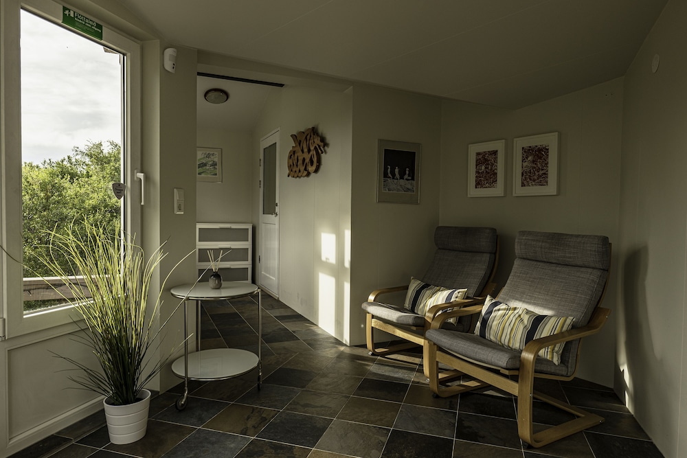 Basic Cabin, 3 Bedrooms, Garden View, Garden Area photo 3