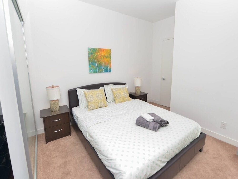 Business Suite, 1 Bedroom, Kitchenette, City View