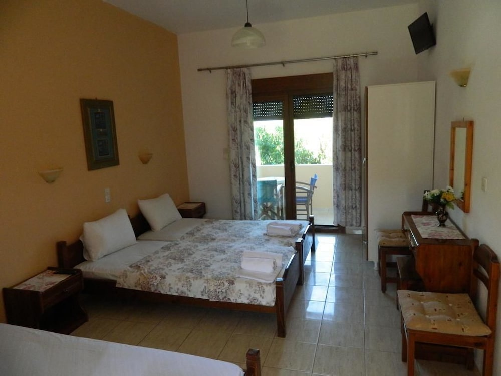 Studio, Ground Floor (3 Adults) photo 1