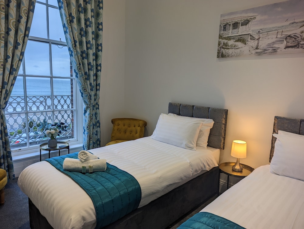 Double or Twin Room, Beach View, Beachfront photo 3