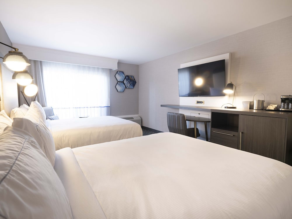 Room, 2 Queen Beds - Photo 2