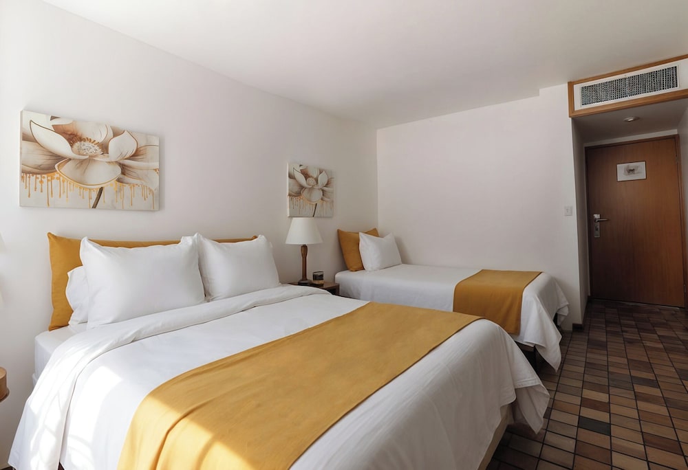 Classic Triple Room - Photo 3