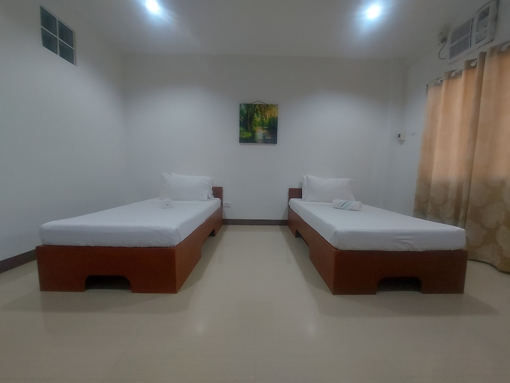 Standard Double or Twin Room photo 1