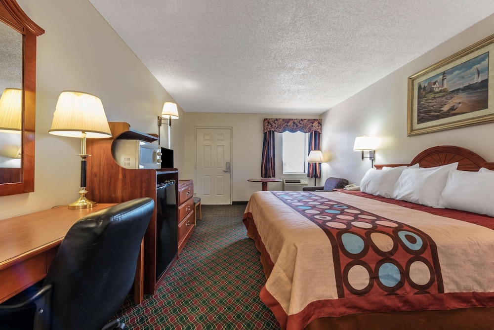 Standard Room, 1 King Bed, Smoking