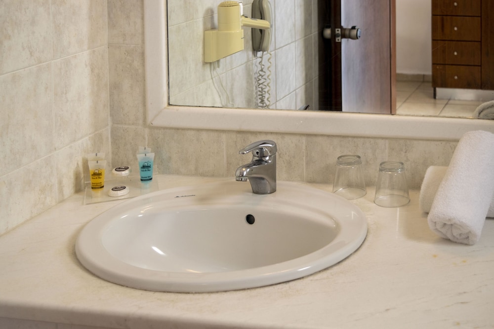 Superior Triple Room - Photo 4