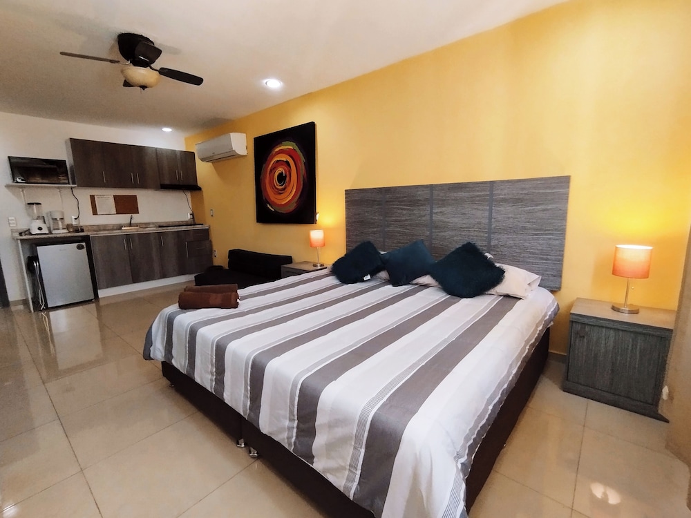 Executive Studio Suite, Kitchenette, Executive Level