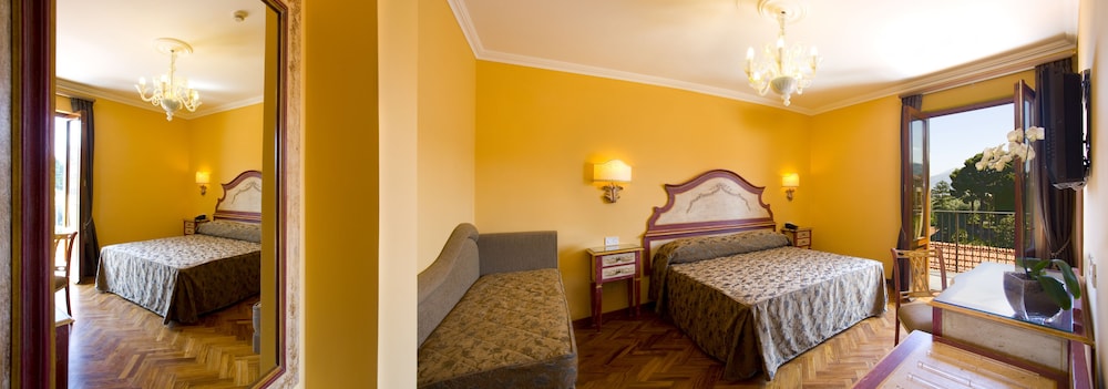 Deluxe Triple Room, Sea View - Photo 2
