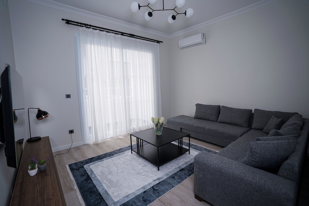 Deluxe Apartment photo 1