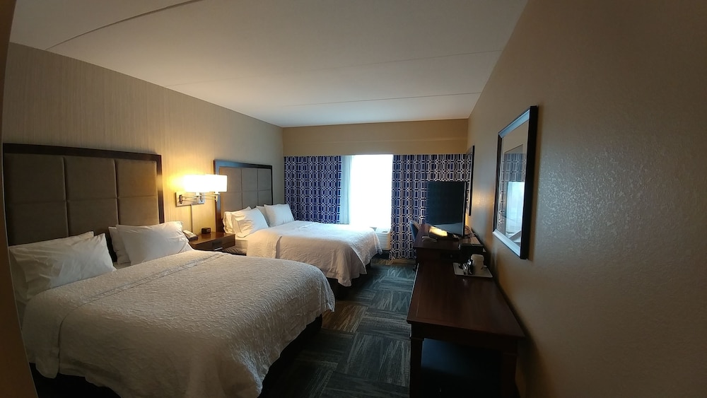 Room, 2 Queen Beds, Accessible, Non Smoking photo 2