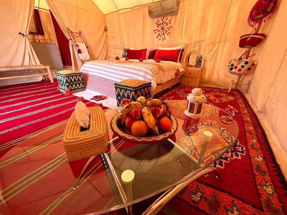 Deluxe Suite, 1 Bedroom, Garden View photo 2