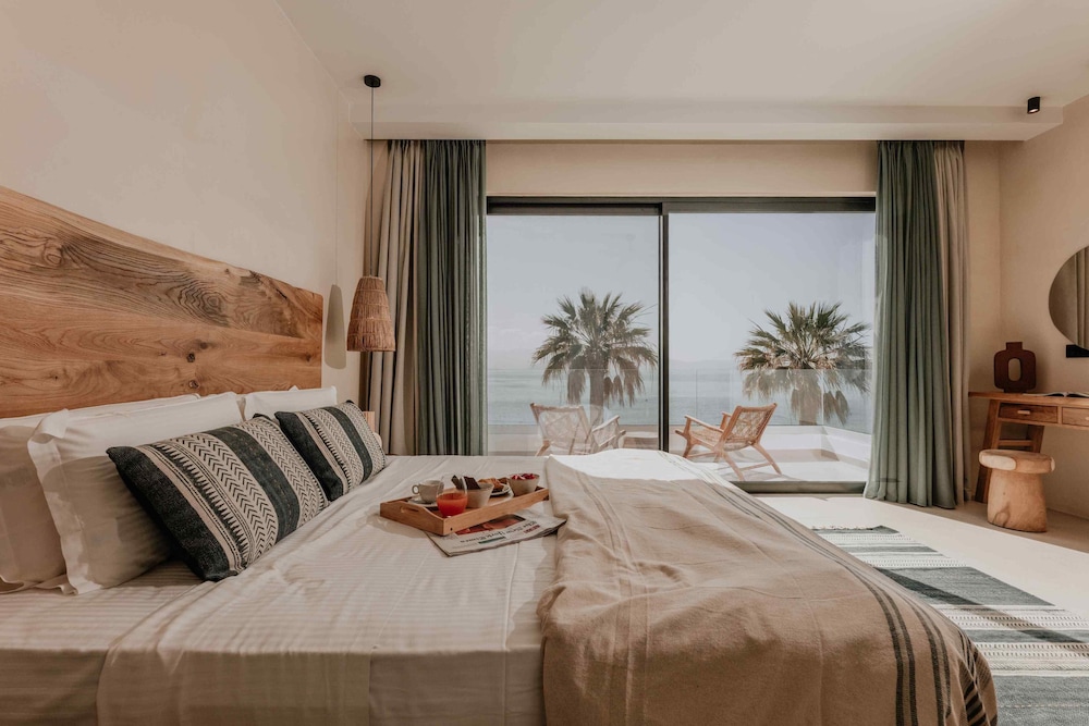 Superior Suite, Sea View photo 2
