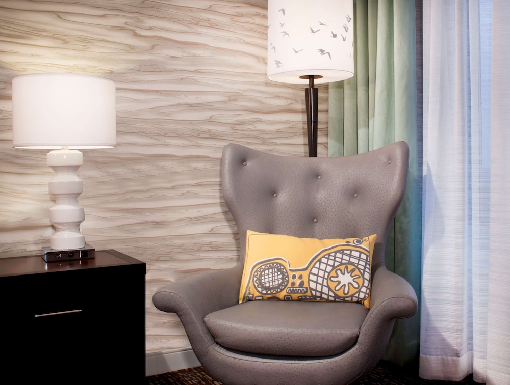 Deluxe Room, 1 King Bed, Allergy Friendly (Pure) - Photo 7