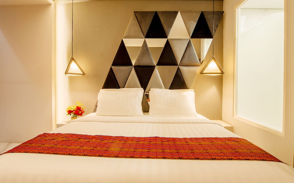 Deluxe Double Room, City View - Photo 1