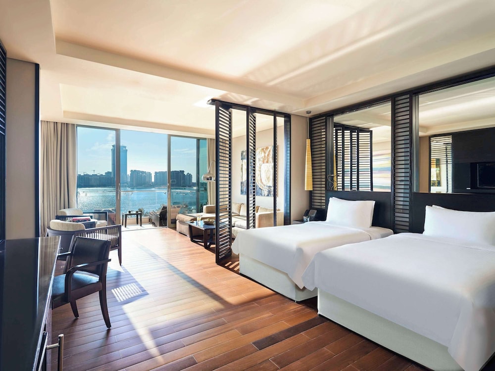 Premium Room, 1 King Bed, Sea View