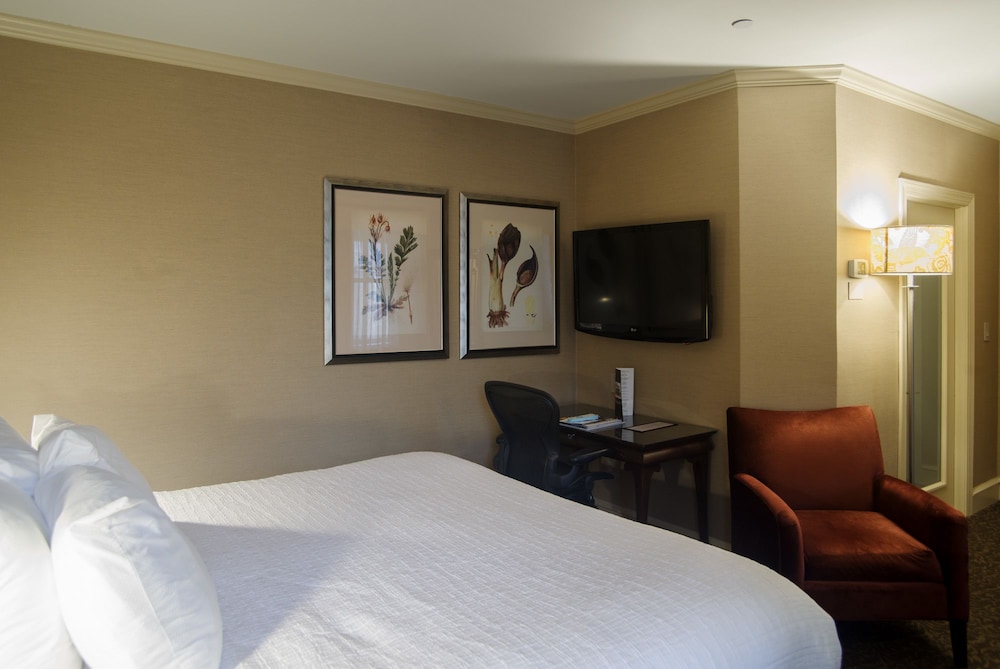 Classic Room, 1 King Bed