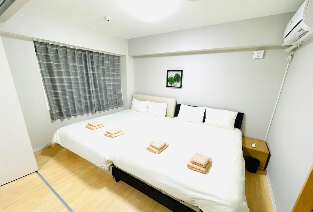 Apartment (302) - Photo 1