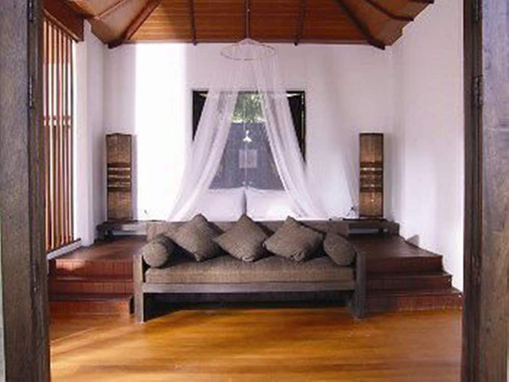 Villa, Private Pool, Beachfront - Photo 7