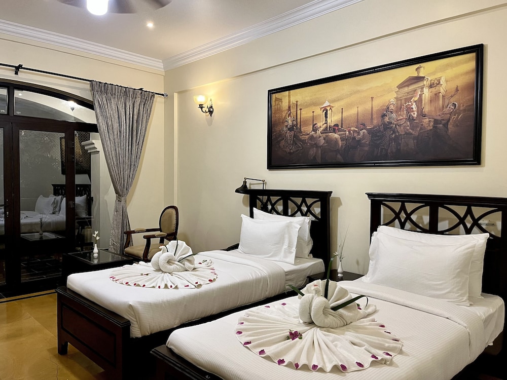 Lily Pond View Room - Photo 5