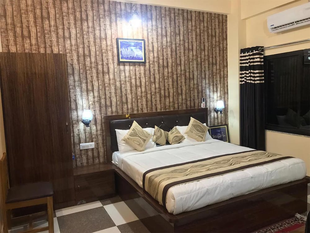 Executive Single Room, Multiple Beds, Non Smoking