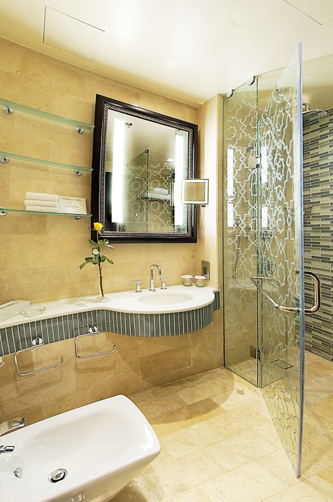 Suite, 2 Bedrooms, Accessible
