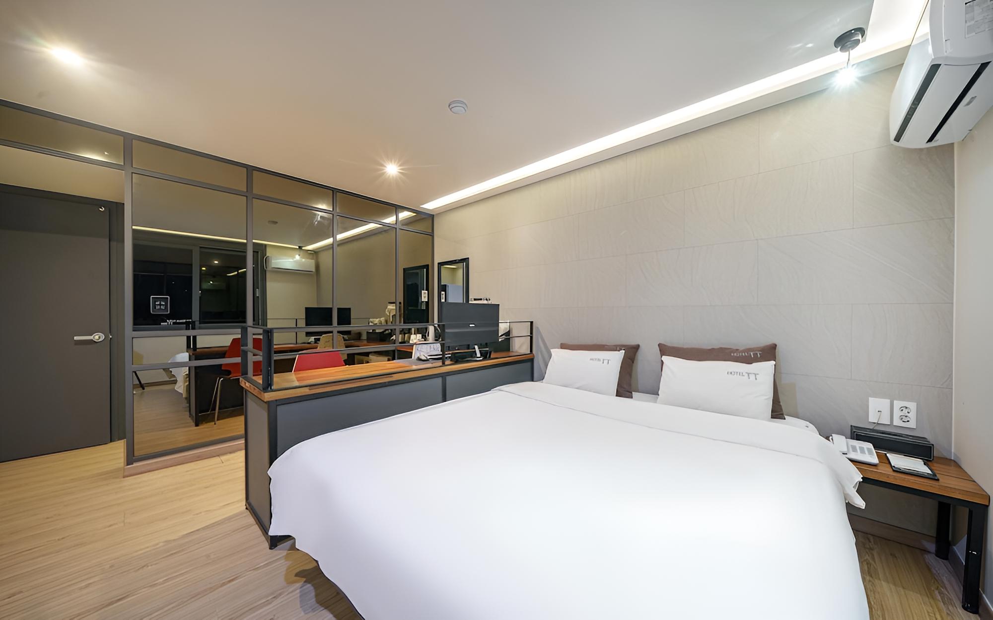 Room (Semi-special B (Gaming PC Netflix Ava) - Photo 6