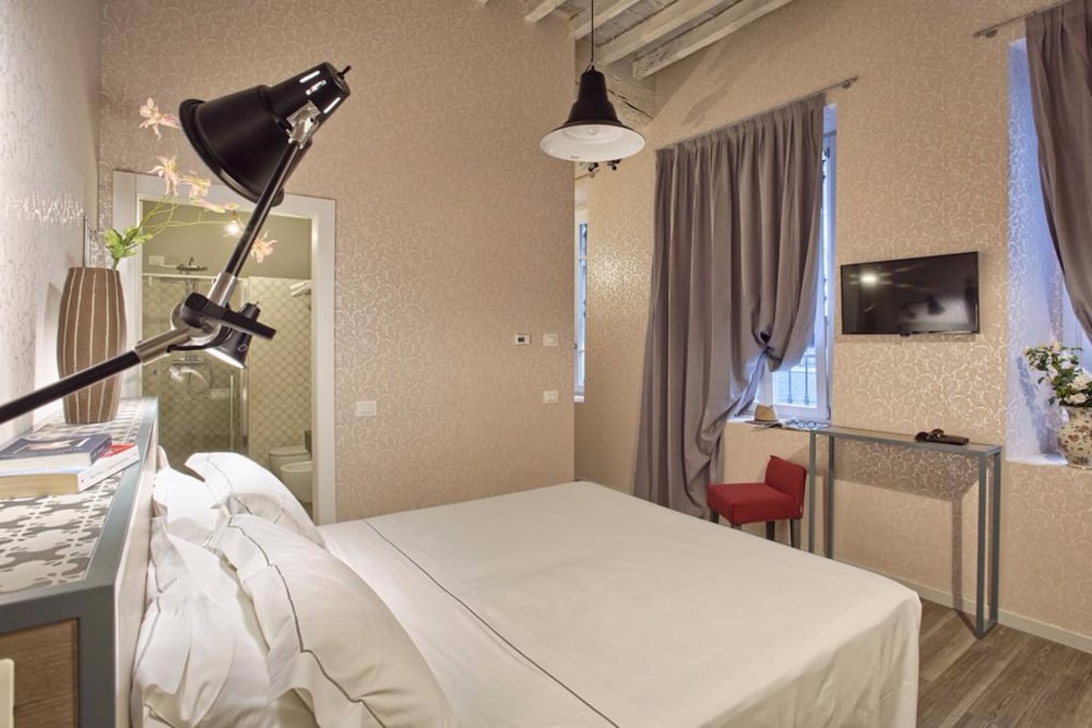 Superior Double Room, Annex Building (La Maison) - Photo 1