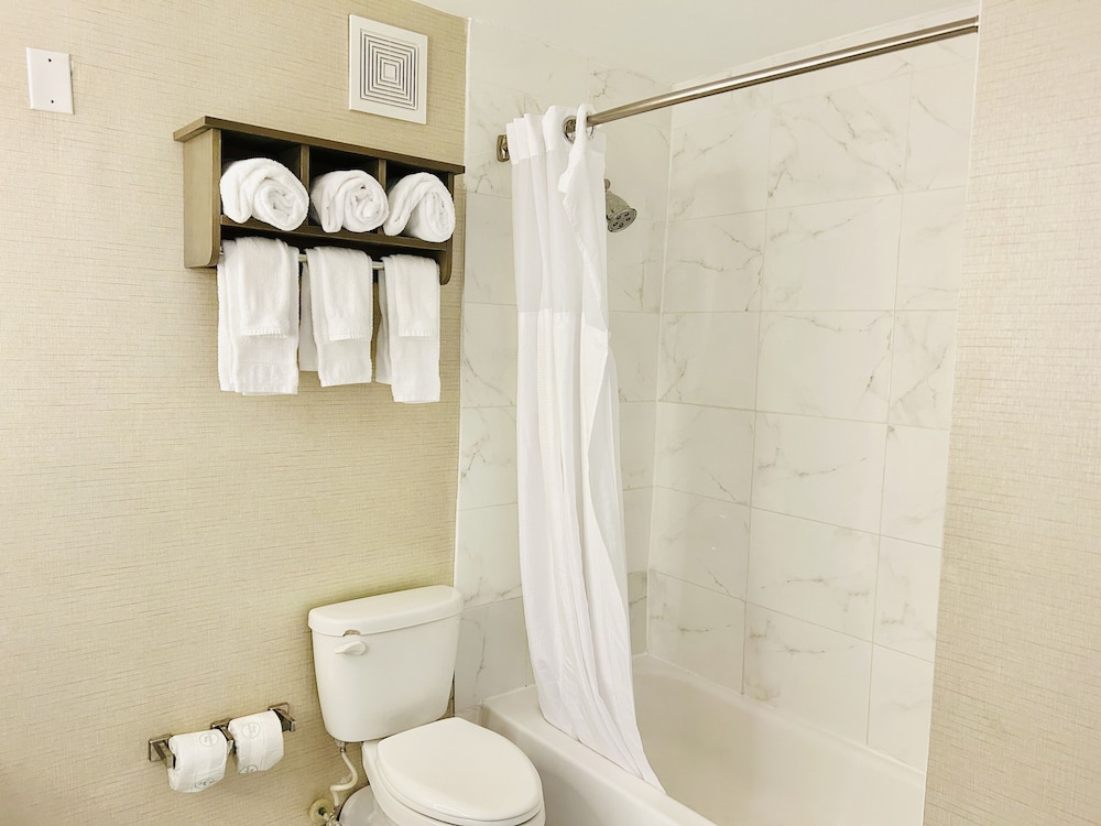 Suite, Multiple Beds, Accessible, Non Smoking (Upgrade) - Photo 5