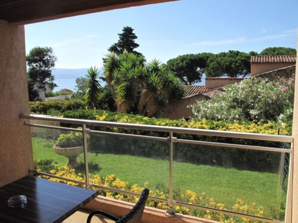 Comfort Double Room, Terrace, Garden View photo 3