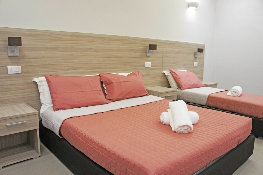 Comfort Triple Room, Multiple Beds, City View (LA FERROVIA) photo 1
