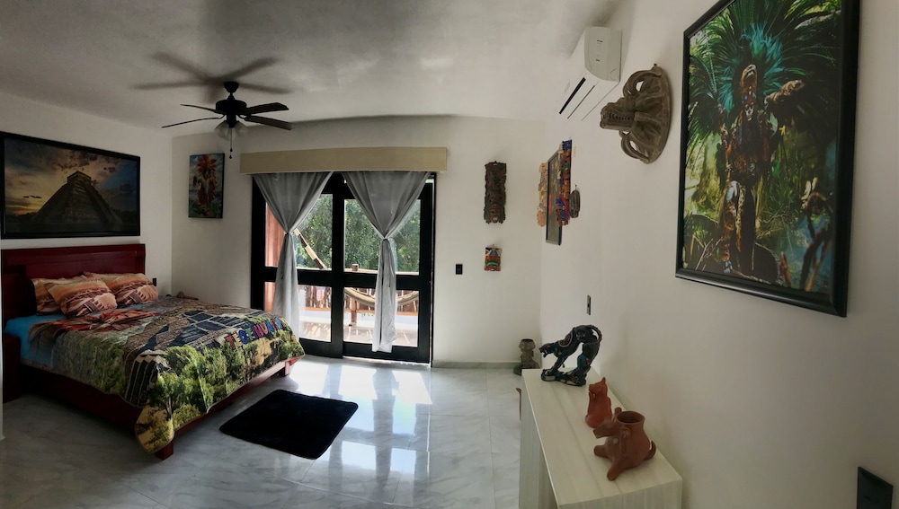 Deluxe Room (Prehispanica)