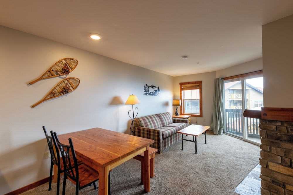 Condo photo 2