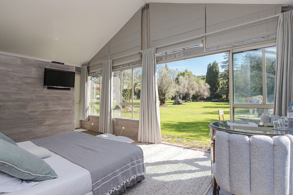 Signature Double Room photo 1