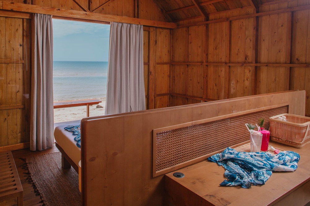 Seaview Vip Beach Hut photo 3