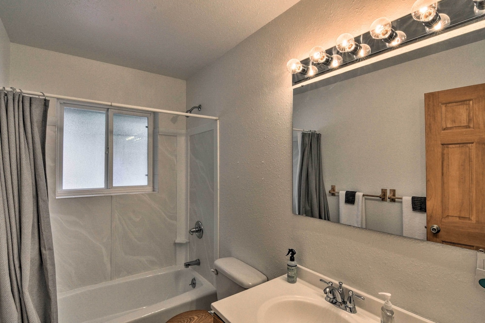 House (4 Bedrooms) photo 2