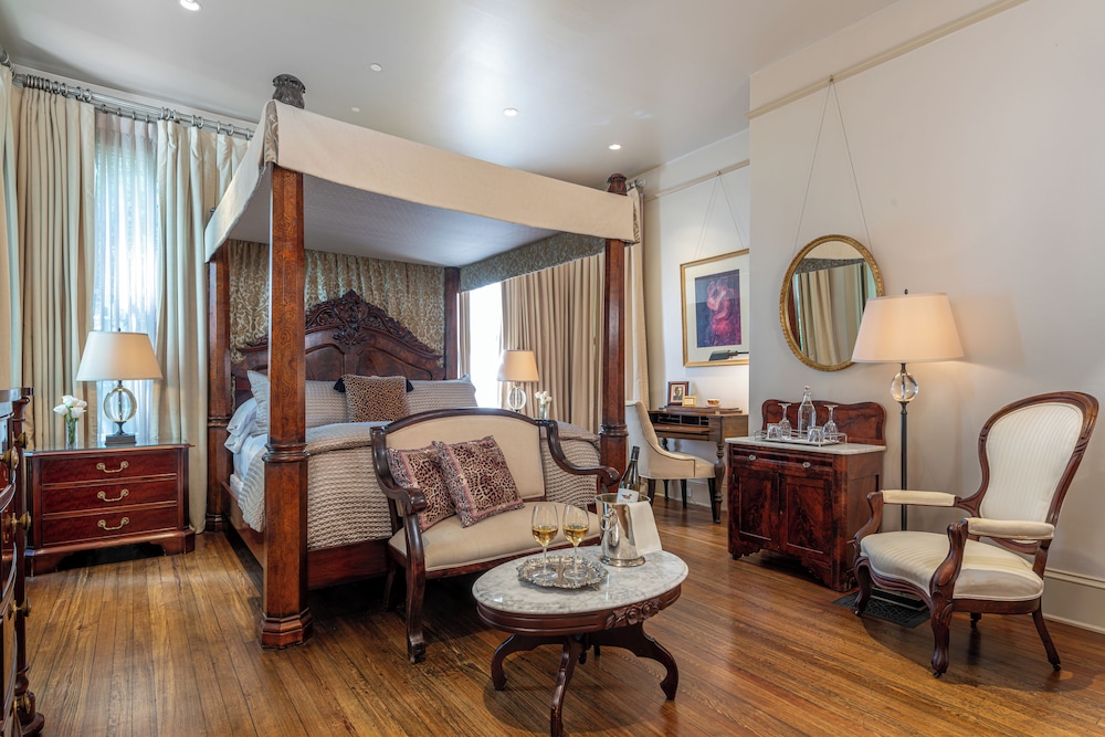Hinman Suite