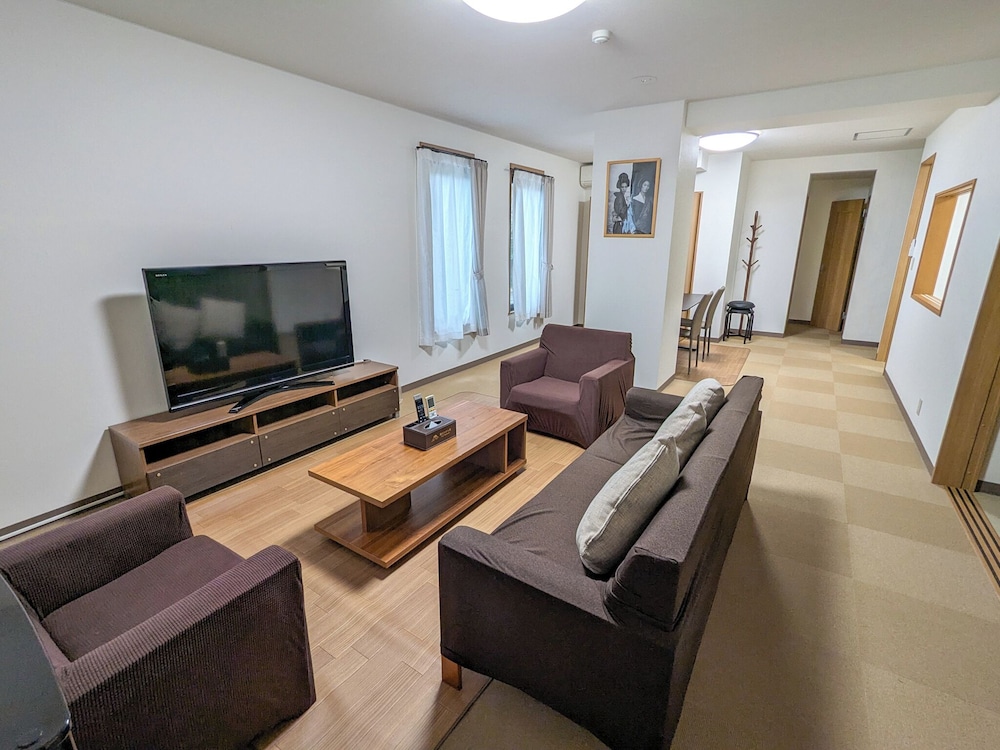 Deluxe Room, 6 Bedrooms, Non Smoking