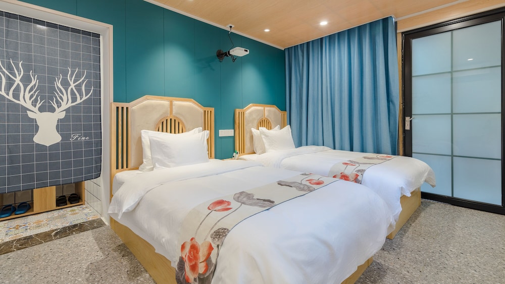 Elite Twin Room