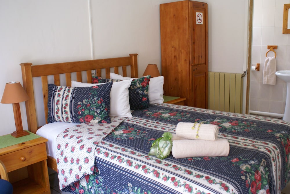 Budget Single / Double Room photo 1