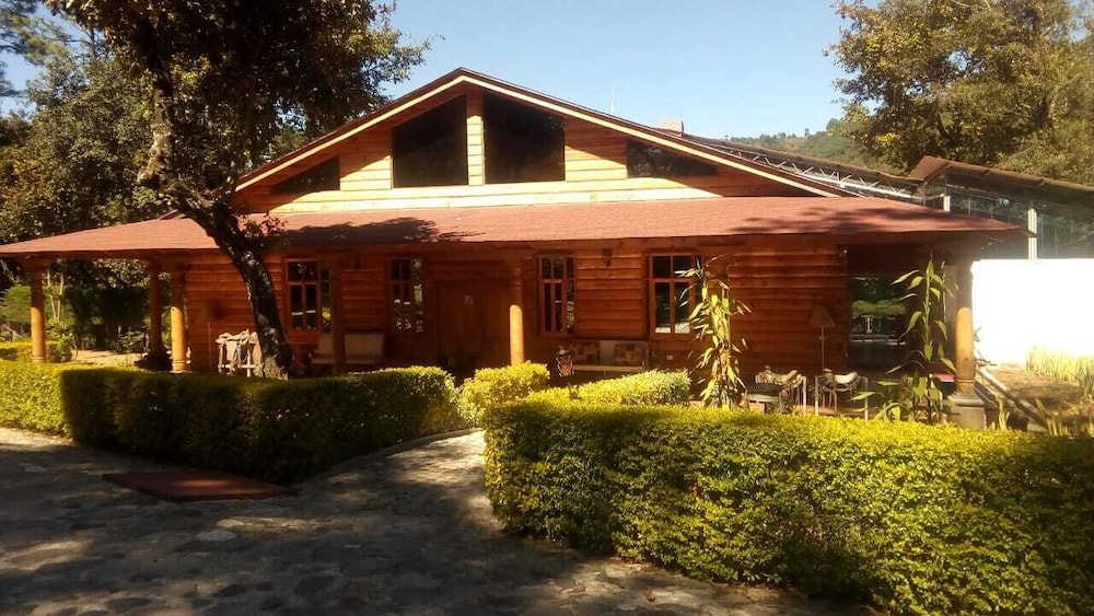 Exclusive Cabin, Multiple Beds photo 2