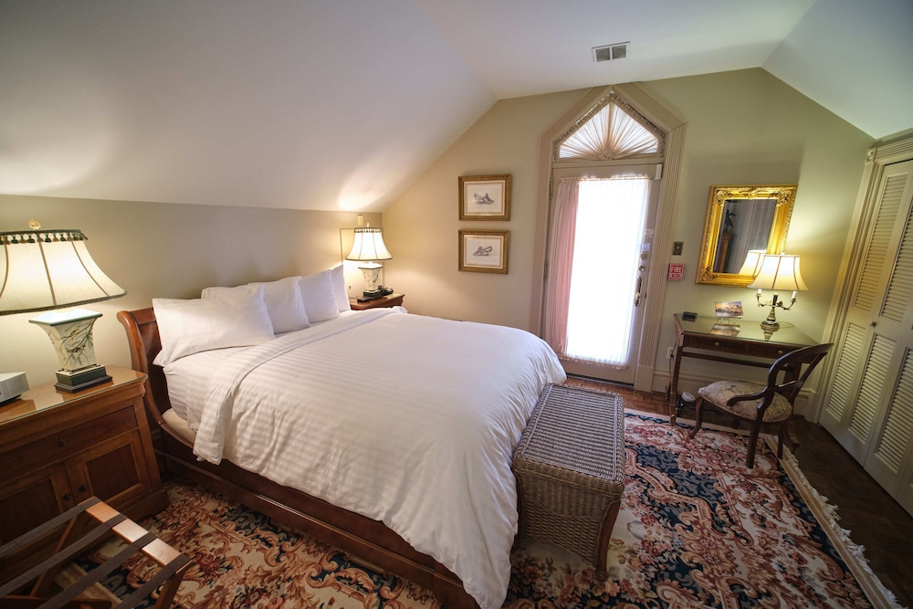 The Northern Spy Suite