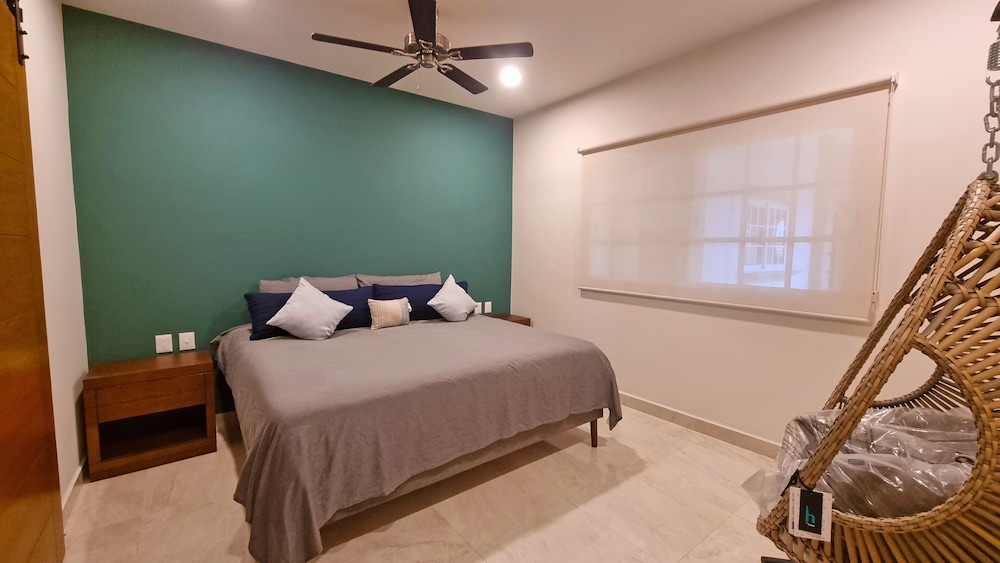 Deluxe Condo photo 1