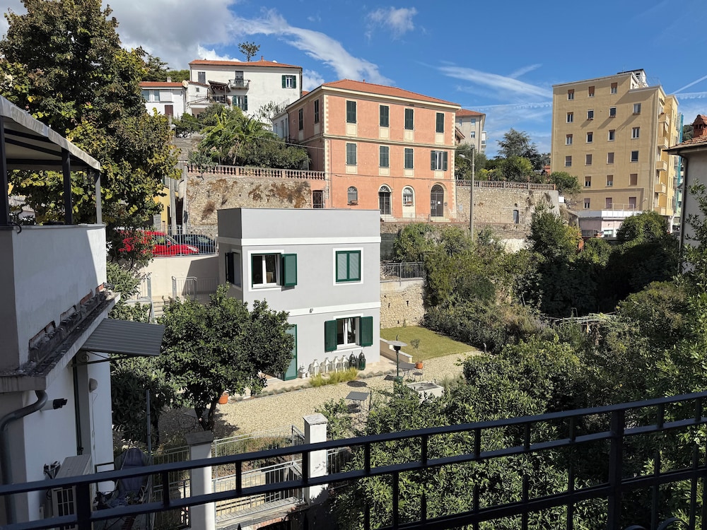 Family Apartment, Garden View