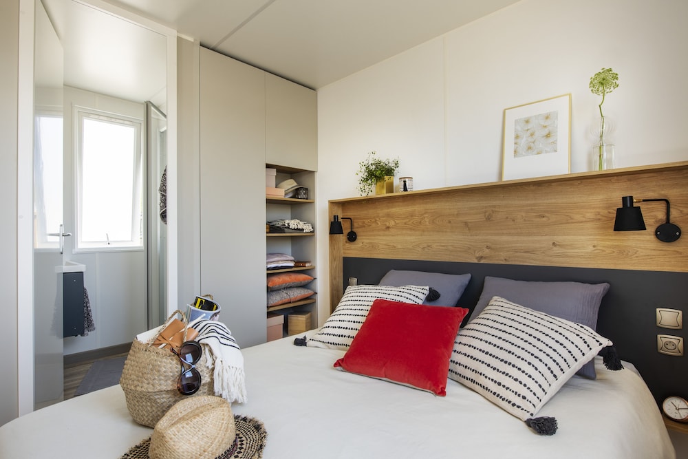 Luxury Mobile Home (Faucille)